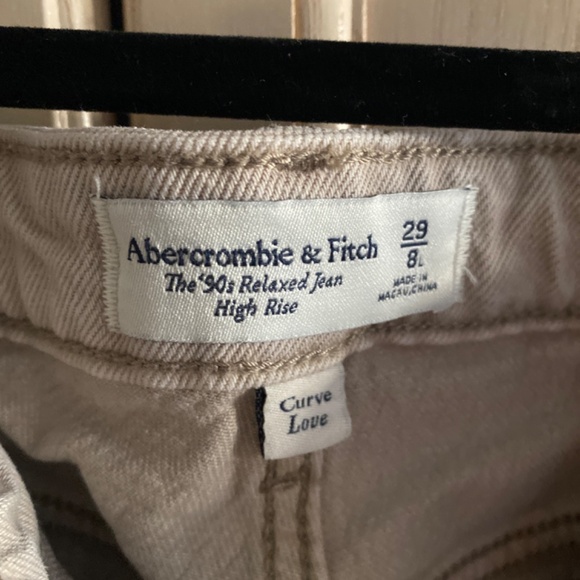 Jeans - Picture 2 of 3